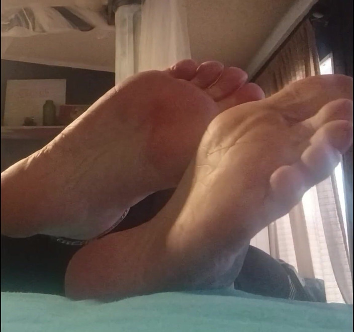 Longtoes45: Ayakla konuşma