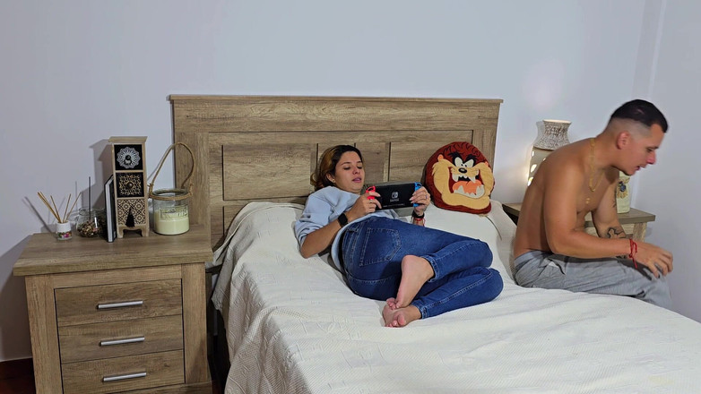 Labestiaylabella: Мій хлопець кінчає в мою пизду і хоче більше займатися зі мною сексом