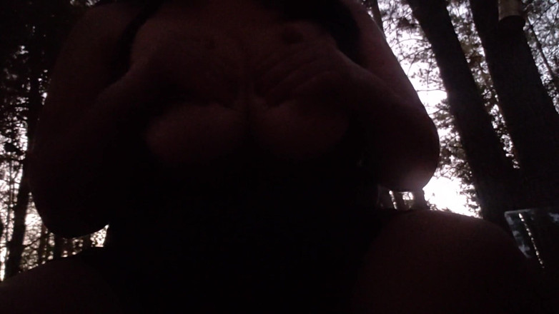Riderqueen: In the forest outdoor bbw dress