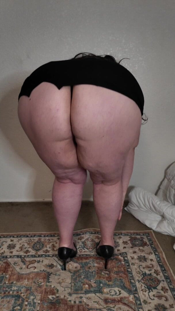 cutejayne: BBW MILF Slow Strip Big Tit Reveal