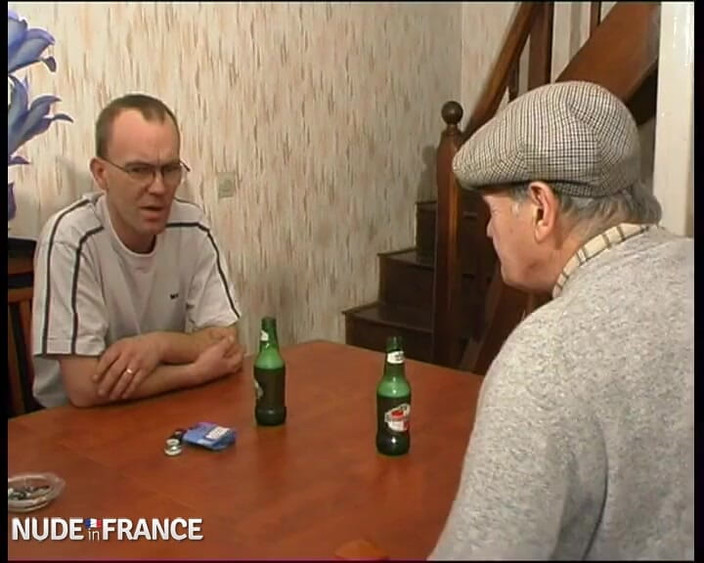 La France a Poil: Morfars hembiträde är bra!