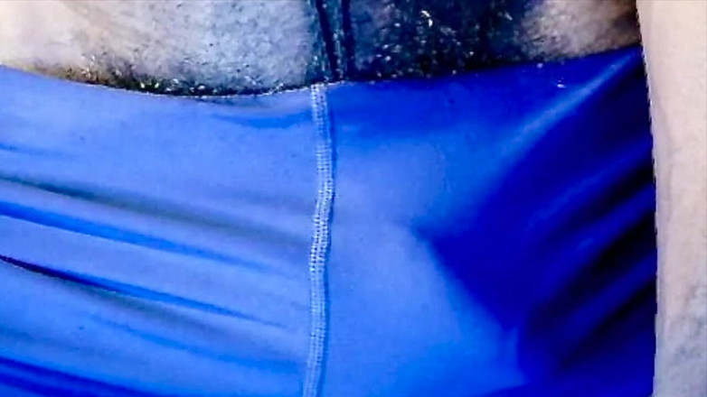 MrMagicDevil: 내 쪼이는 파란색 스판덱스 반바지에 따먹기