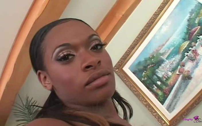 Naughty Black Girls: Ces deux salopes Black Cherry et Tamara Lamere ont partagé...