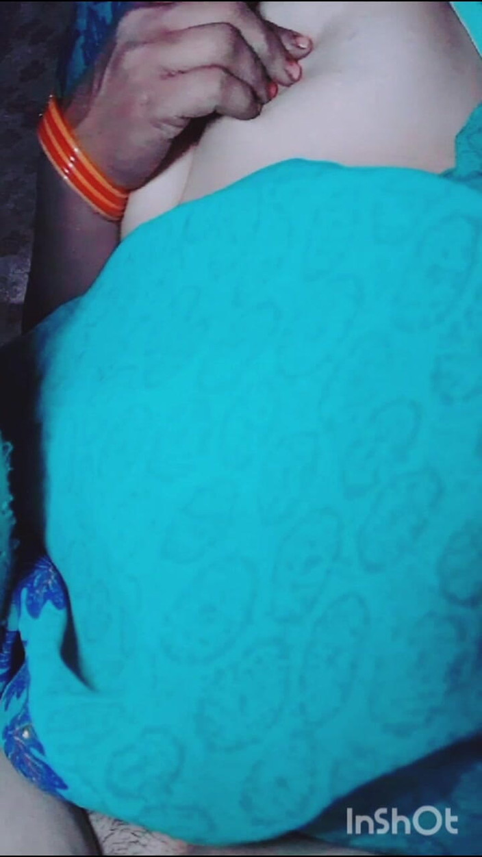 TricolorMusic3: Bhabhi canon et sexy, grosse chatte sexy à la maison tous...