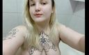 Yukionna: Curvy Girl Masturbating in the Bathroom and Sucking POV