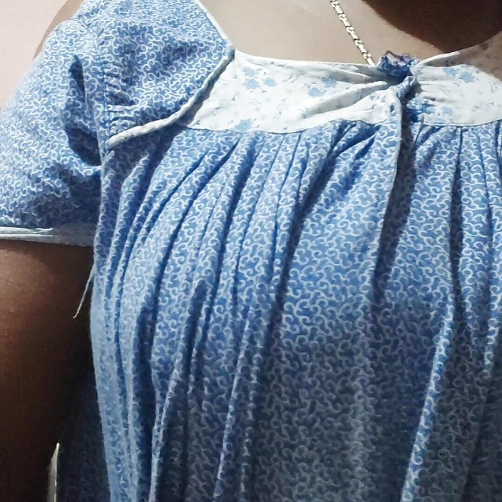 Realmallucouplevlog: Istri India lagi asik diisap toketnya sampai muncrat