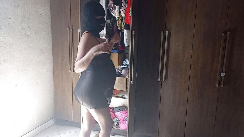 Beatriz De Jesus Silva: 次の動画で使う服、最も投票された服を選びます。パート2