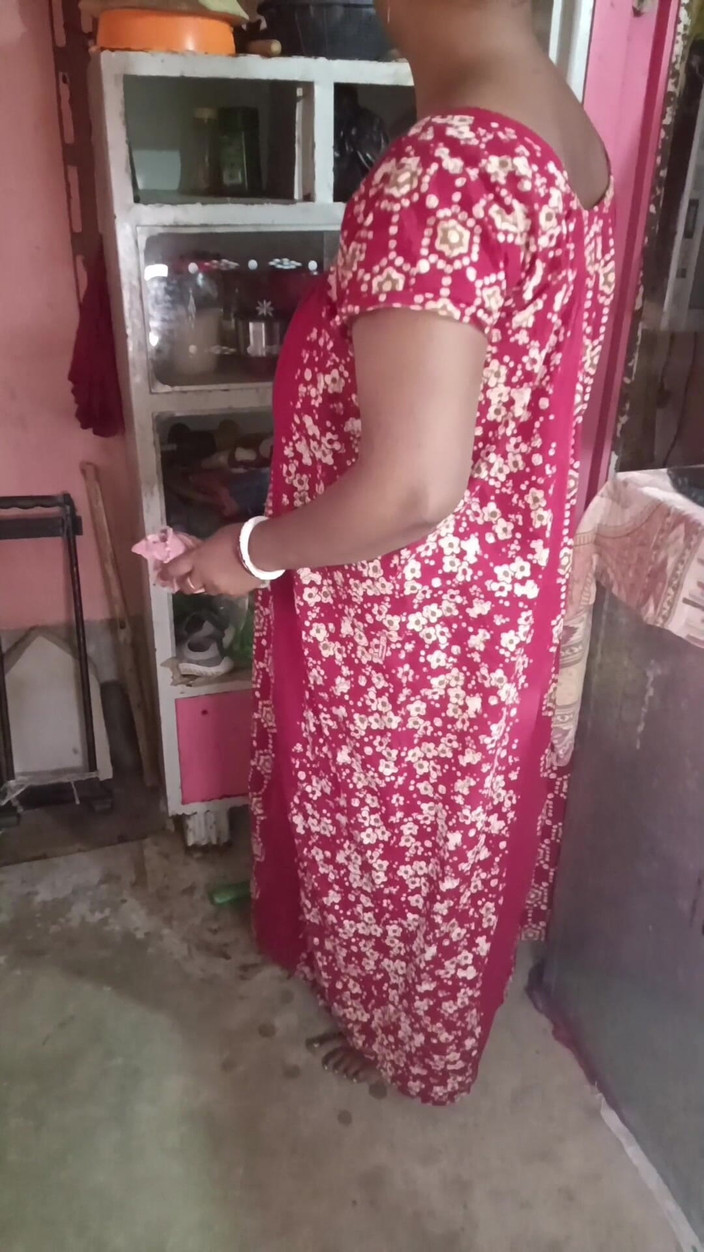 Pakhi0705: किचन डेली होमवर्क sfw