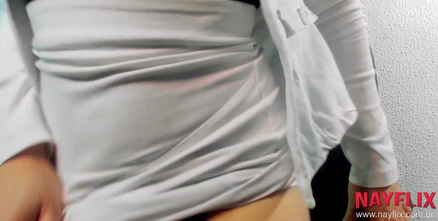 Nayflix: रोलप्ले: सेक्रेटरी बॉस के साथ वीडियो कॉल कर रही है