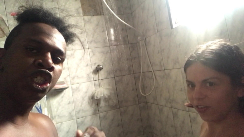 Sharinga: Getting naughty in the bathroom