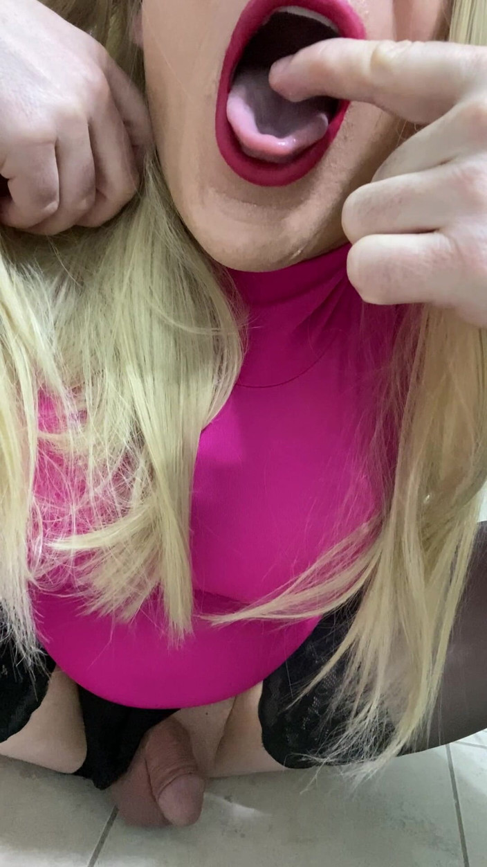 MadisonCD2025: Crossdresser Shooting Cumw