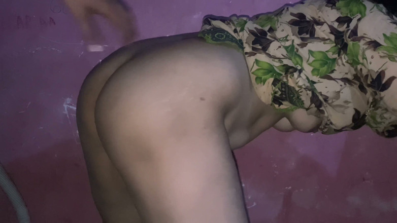 Rabiasex01: Bhabhi-ji mi-a făcut ziua astăzi.