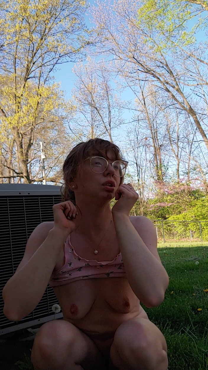 MandyFrizzle: 휴식이 필요한 가드너