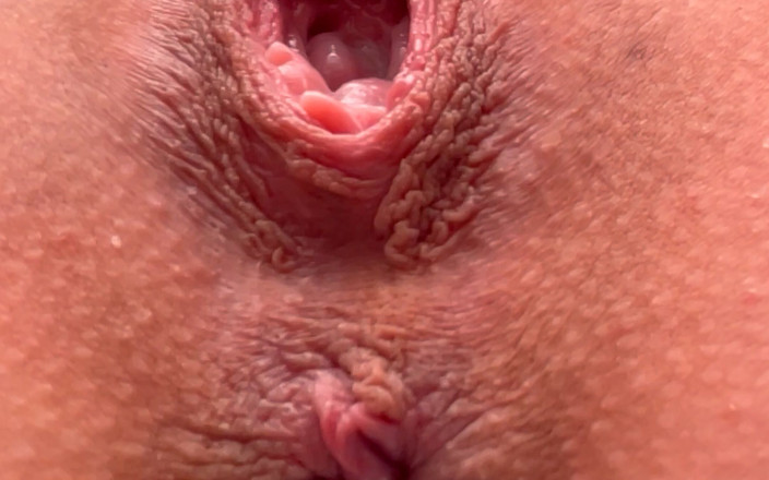 Euroslut: Euroslut Clitoris ปั๊มเครื่องดูดควยแตดท้อง