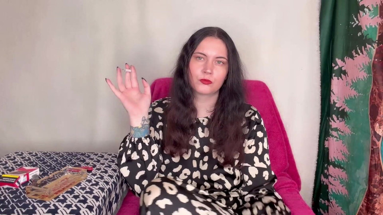 MissFFW: Miss Ffw Merokok Dalam Pakaian Musim Panas