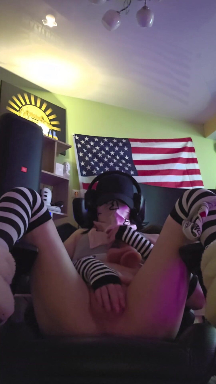 ALISA_XxX_: Deepthroat Hunger Burns in Small Tits Ass