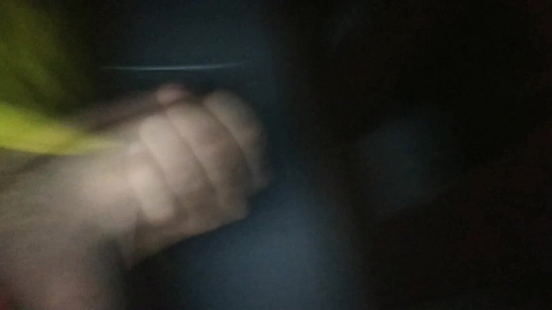 AlexAlejandro13: Je squirte avec du sperme