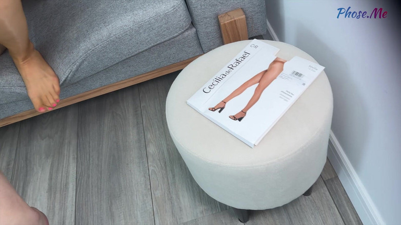 Pantyhose me porn videos: 브론즈 CDR에서 시도해보는 젊은 갈색 머리 밀프 Maddy