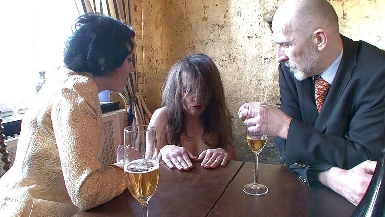 Absolute BDSM films - The original: Služka byla ponížena a bičována