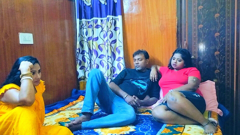 BIREA: सौतेली मम्मी ने सिखाया कि हार्डकोर चूत की चुदाई से स्पैम कैसे निकलना है।