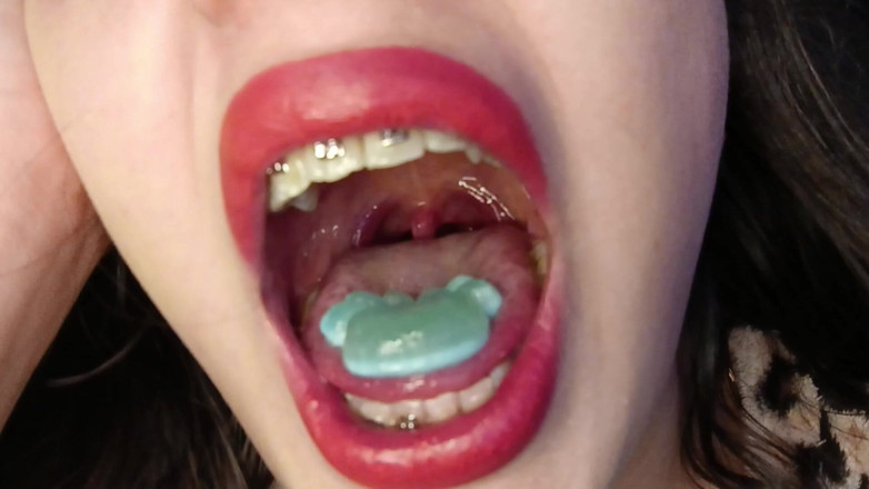 Golden domme: Consuma gozadas de mascar