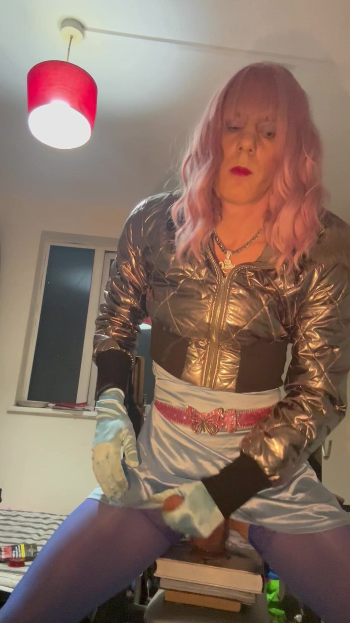 Jessica silk: Jess Silk jezdí na svém robertku