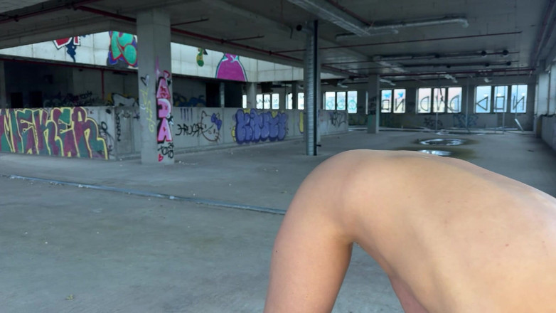 DINA LIGHT: Cespuglio al pelato: rasatura del mio edificio abbandonato