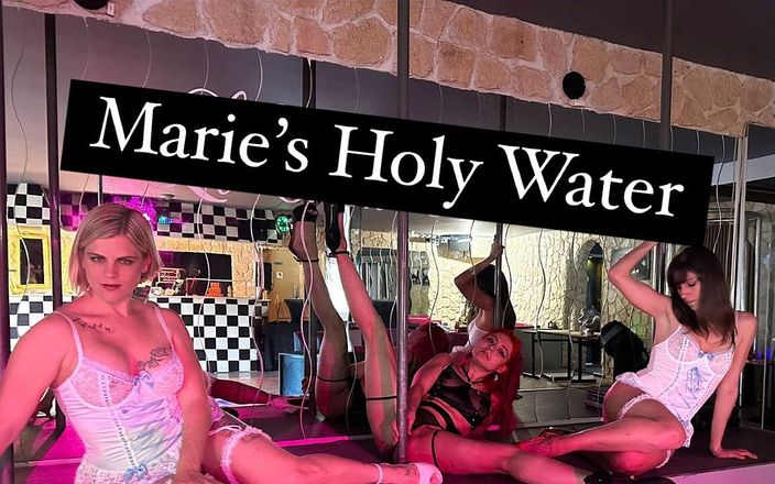 Lety Howl: Noochka förför Marie &amp;Lety med en otrolig demonstration av poledans för...