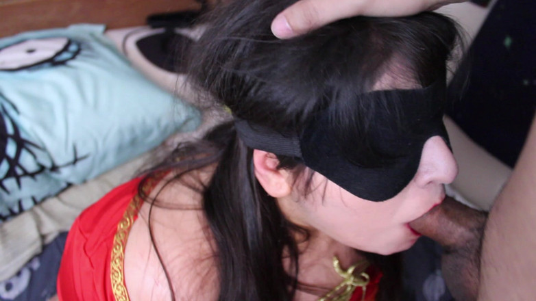 VickyVixen: Blindfolded Face Fuck