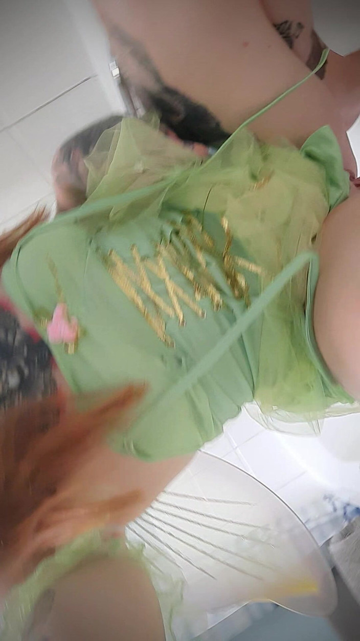 Yourfavecumslut: Video Pixie Asmr cu pișat