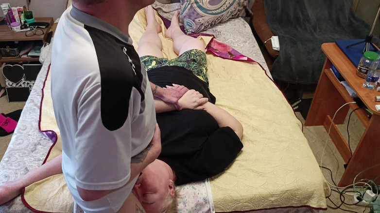 Zona901: Ich wichs meinen schwanz und ficke meine stiefmutter in meinen...