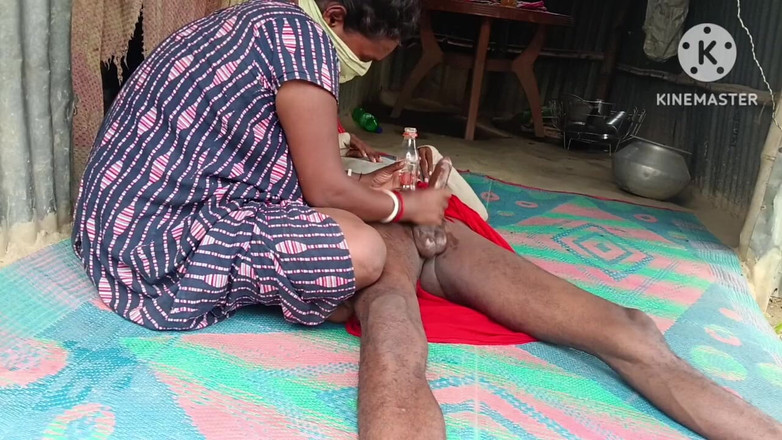 Nenika: Desi Bhabhi Stosowany olejek na penisa