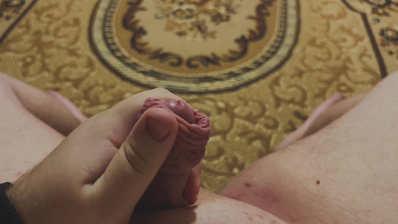 Makssssimus: Small a Lot of Cum, Cumshot
