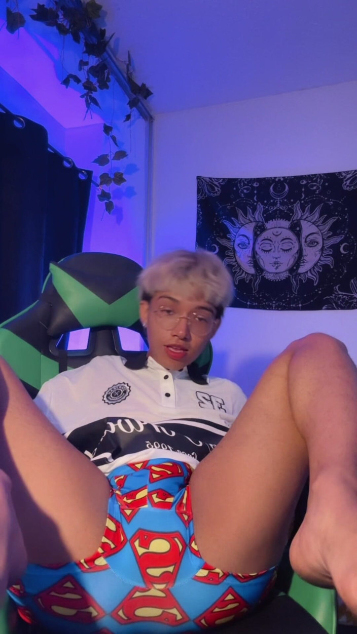Alejoalejo jejeje: Het latinsk Twink
