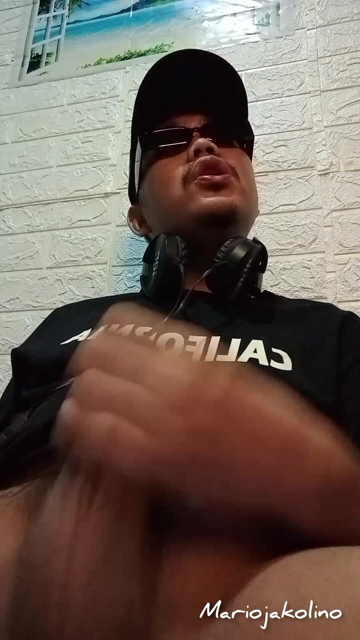 Mariojakolino: 자위하는 DJ