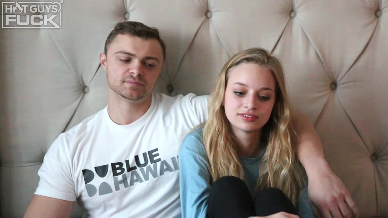 Hot Guys Fuck: Tidak dapat berhenti tersenyum selepas mengongkek pepek blonde