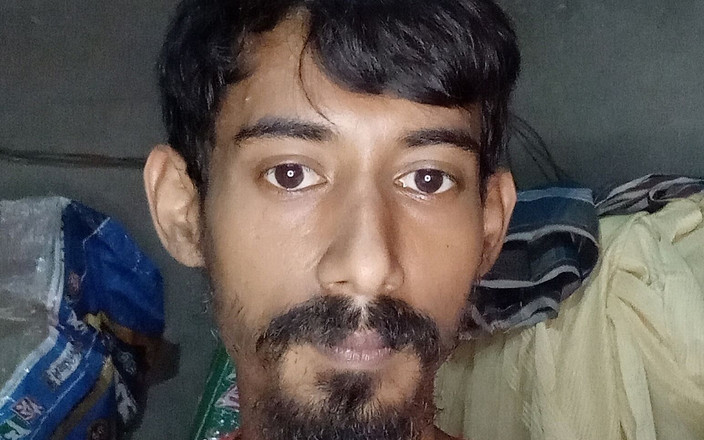 PlayBoyxoxo: Ukazuji tělo na mém vysílání