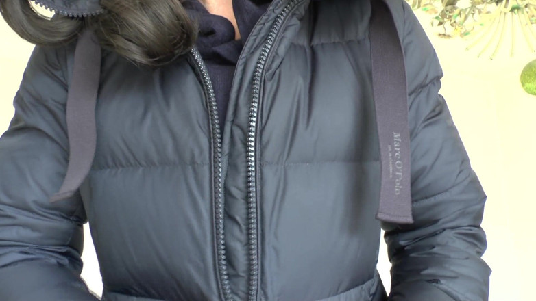 Lady Victoria Valente: Test na zip na tmavě modrém péro, Lady Victoria Valente