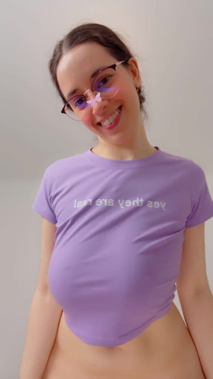 ElizaTheModel: エリザ・モデルのビデオ