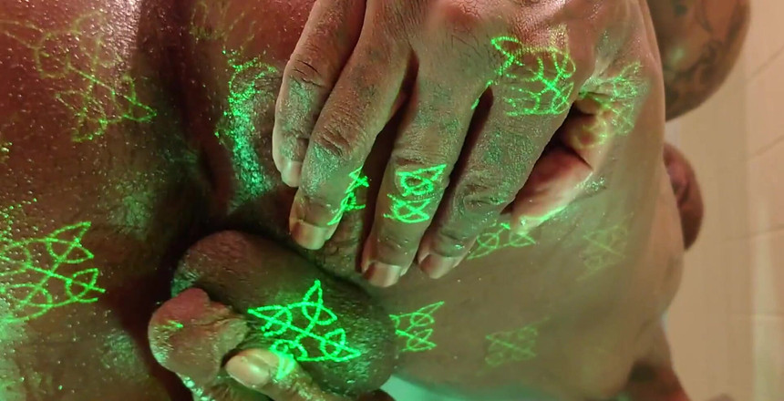 Hallelujah Johnson: Mangia il mio culo nero peloso Hallelujah johnson