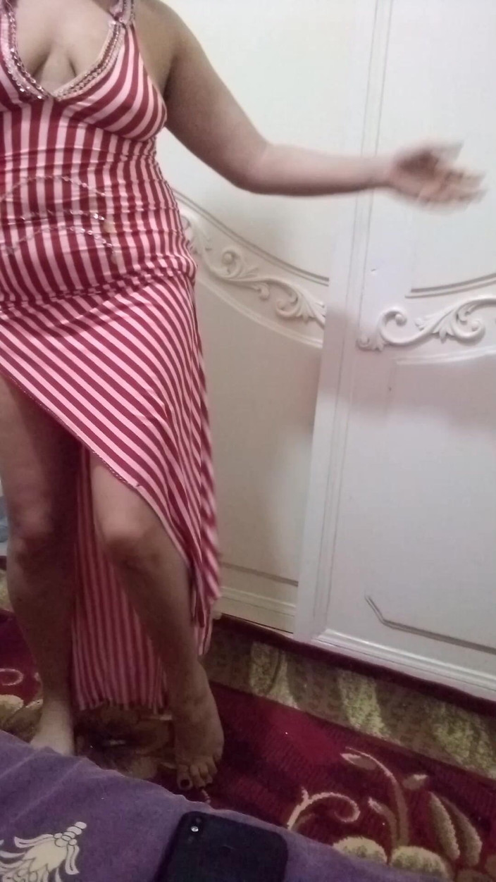 Manywka: अलेक्जेंड्रियन महिला के लिए सबसे अच्छा नृत्य और सेक्स अधिनियम, कराह और ग्रंटिंग की स्पष्ट आवाज के साथ