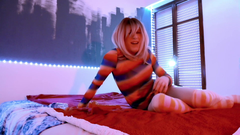 RedLili: Neon transgirl cute anal orgasm