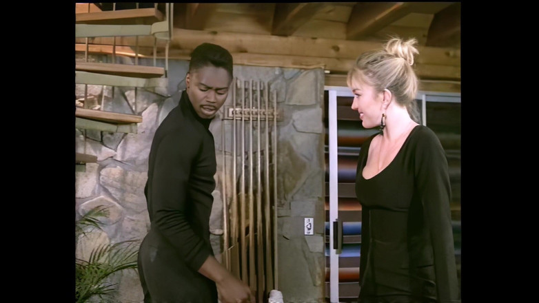 Vintage megastore: La estrella porno vintage italiana Moana Pozzi follada por el...