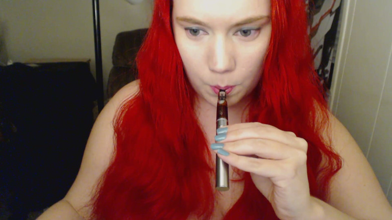 Scarlet Vixen: Vape Coughing Fetish