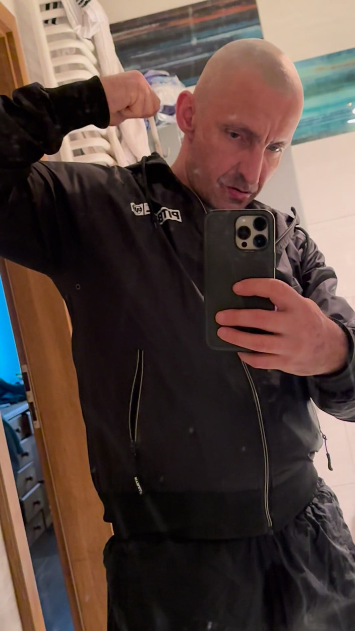 Ditrypig fetish: Disrty Bedroom