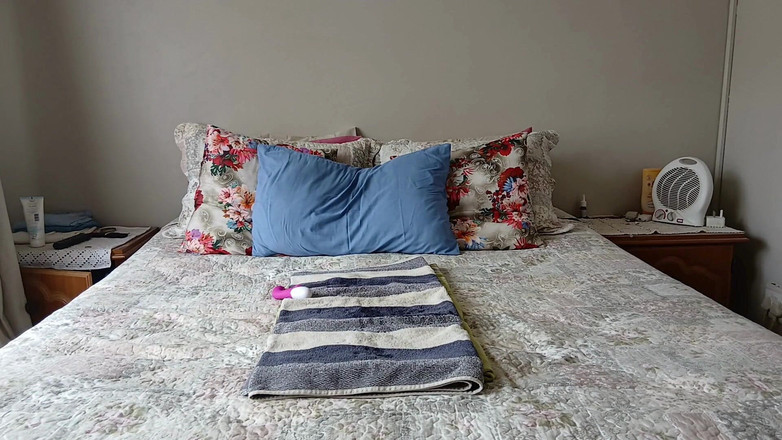 Exotic Tracy: Cette MILF Excitée À Gros Nichons Veut Que Tu La Baise...