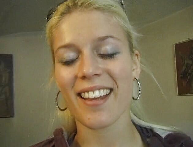 Flash Model Amateurs: Teen nghiệp dư được liếm lồn và móc cua