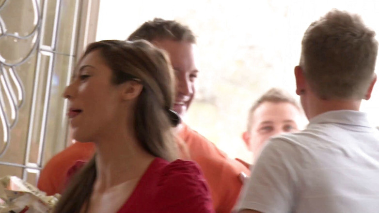 Leon Lambert Girls Twerk Parties CFNM: このような野生と熱い大学エラスムスパーティーは、このホットタイトな猫ブルネットのための良い性交になります