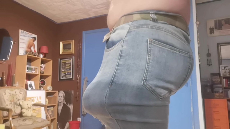 Monster_Meat_: Jeansbulge pompalama ucubesi
