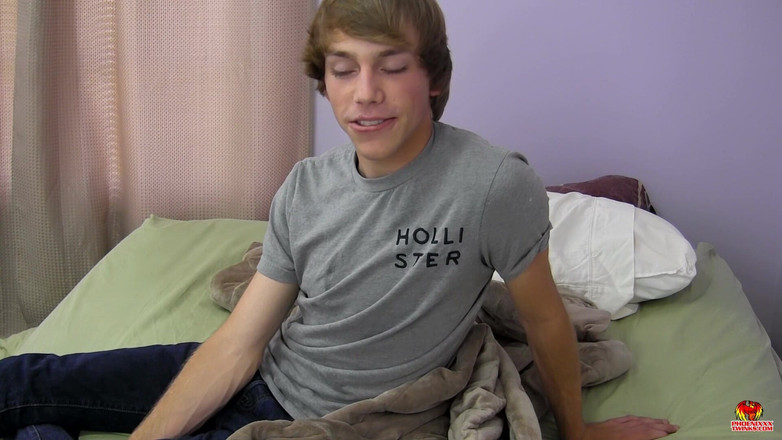 Phoenixxx: 采访可爱的年轻小妞